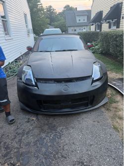 Nissan 350z hood
