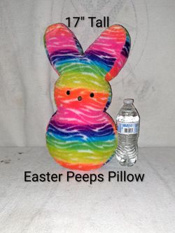 17" Tall Easter Peeps Pillow In Brand New Excellent Condition Unused (Comes From A Smoke Free And Pet Free Home)