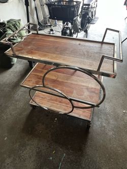 Stand/table for drinks