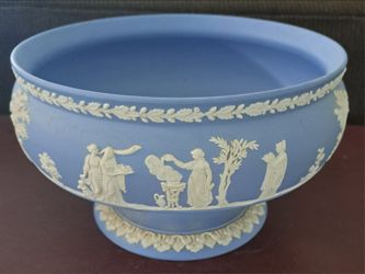 1959 Vintage Wedgwood Blue Jasperware Footed Bowl * SACRIFICE Pattern * Pickup in Apopka *