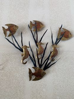 Metal tropical fish/seahorse sculpture