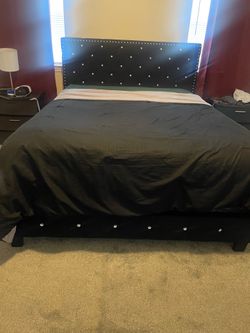 Queen size bed