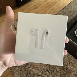 AIRPODS