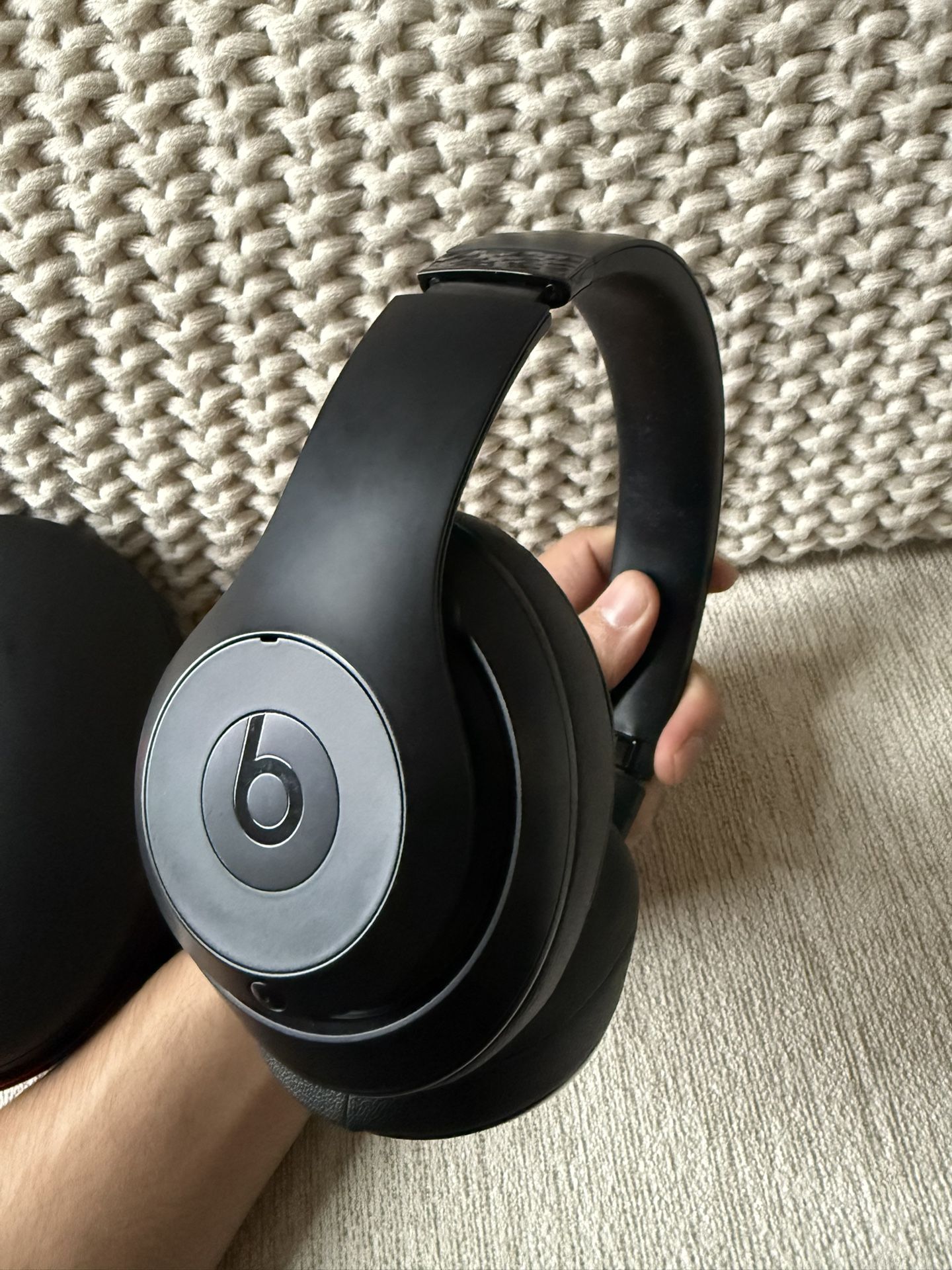 Beats Studio Pro