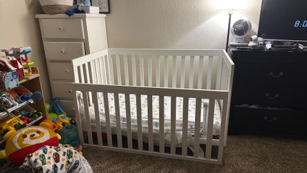 2 in 1 Delta Crib