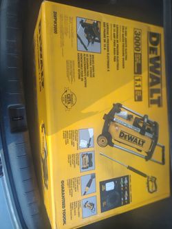 DEWALT3000 PSI 1.1 GPM 15 Amp Cold Water Electric Pressure Washer with Internal Equipment Storage