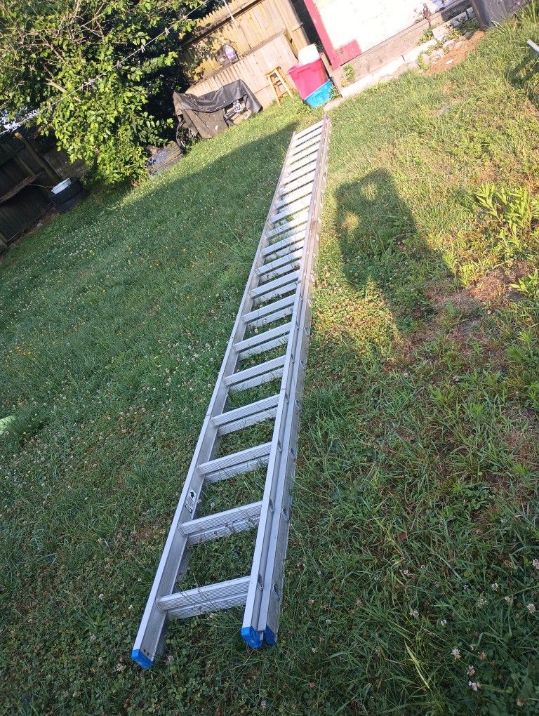40 Feet