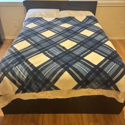 Beds, Living Room, Furniture, Dining Room, Table, And Chairs