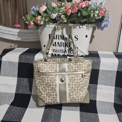 Authentic Coach Purse Good Conditions 