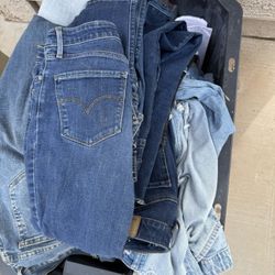 Jeans / Clothing 