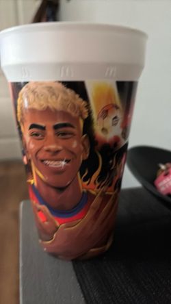 Lamine Yamal cup