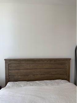 Queen Bed, Pottery Barn, Paulsen reclaimed wood