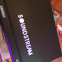 2500 watts RMS SOUNDSTREAM Monoblock  