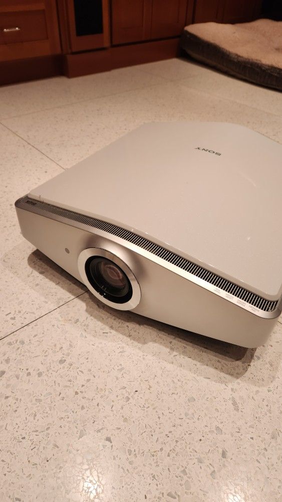 Sony Projector 1080p