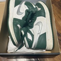 Jordan 1  (5.5y)