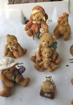 9 cherished teddies