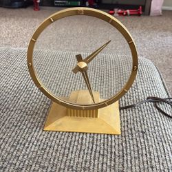 Jefferson golden hour electric clock