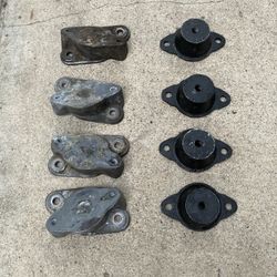 Kawasaki Stand Up Jet Ski Motor Mounts and Brackets Complete Set Of 4