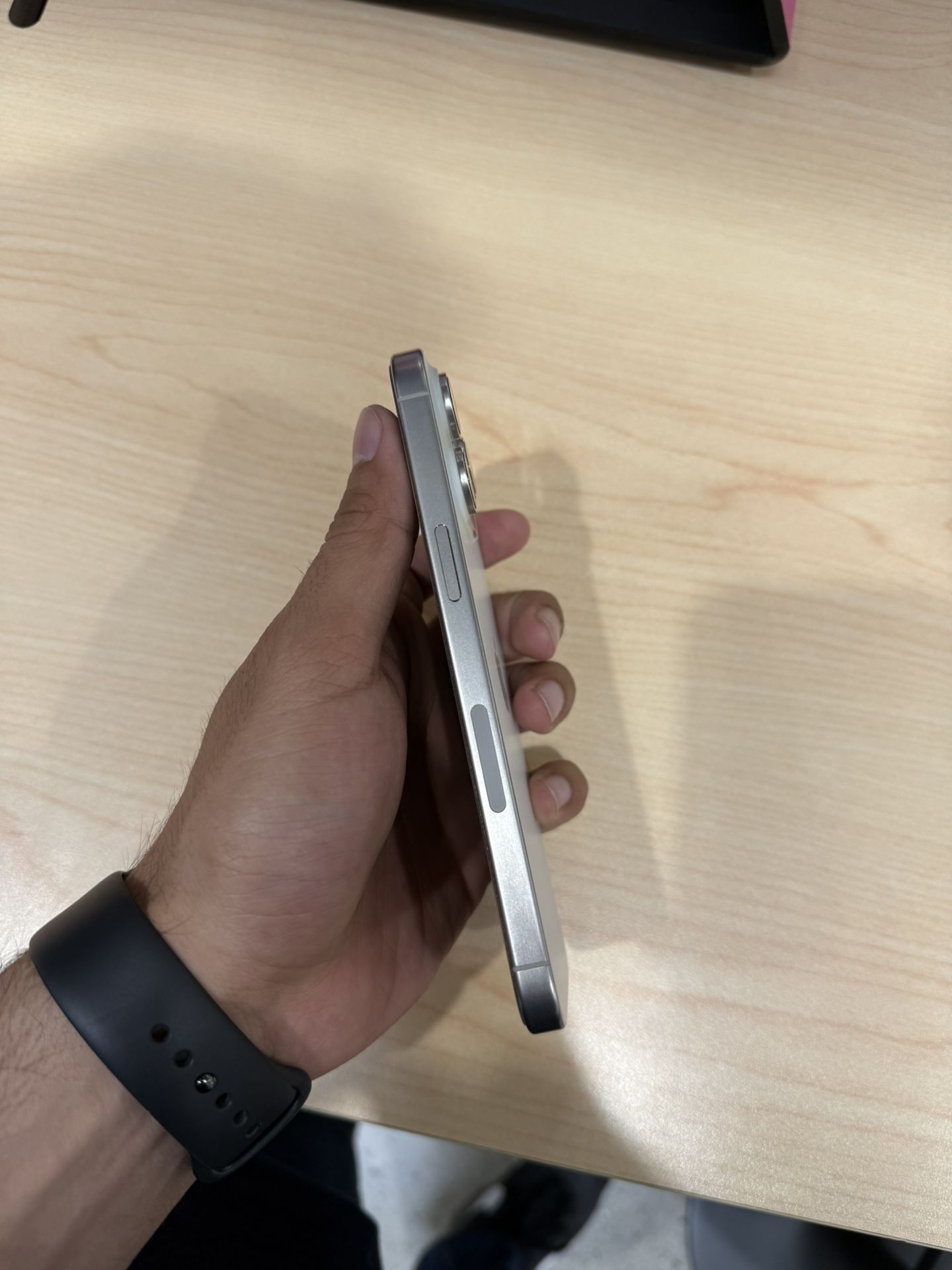 iPhone 15 Pro Max 1TB (unlocked)