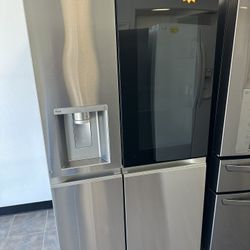 Model 2023 Side By Side Refrigerator