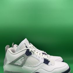 Air Jordan 4 “Midnight Navy” Size 11 OG Box