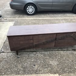 TV STAND 