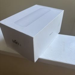 Ubiquiti Unifi 6 Mesh Point