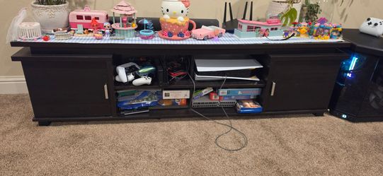 Tv stand