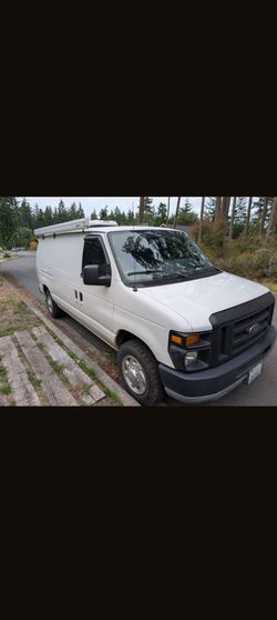 Ford E-250 Econoline Van Low Mileage 88k