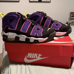 Kids Nike AIR Shoes - SIZE 5.5Y