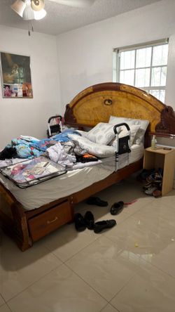 Queen Head Board and base with footboard
