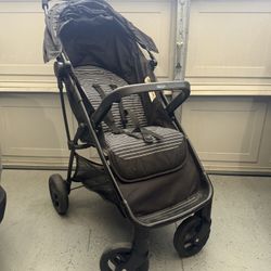 Graco rear facing car seat and stroller