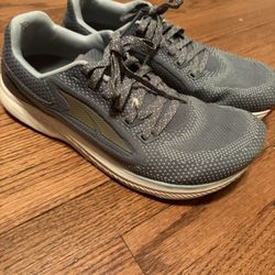 Altra Men’s 9 