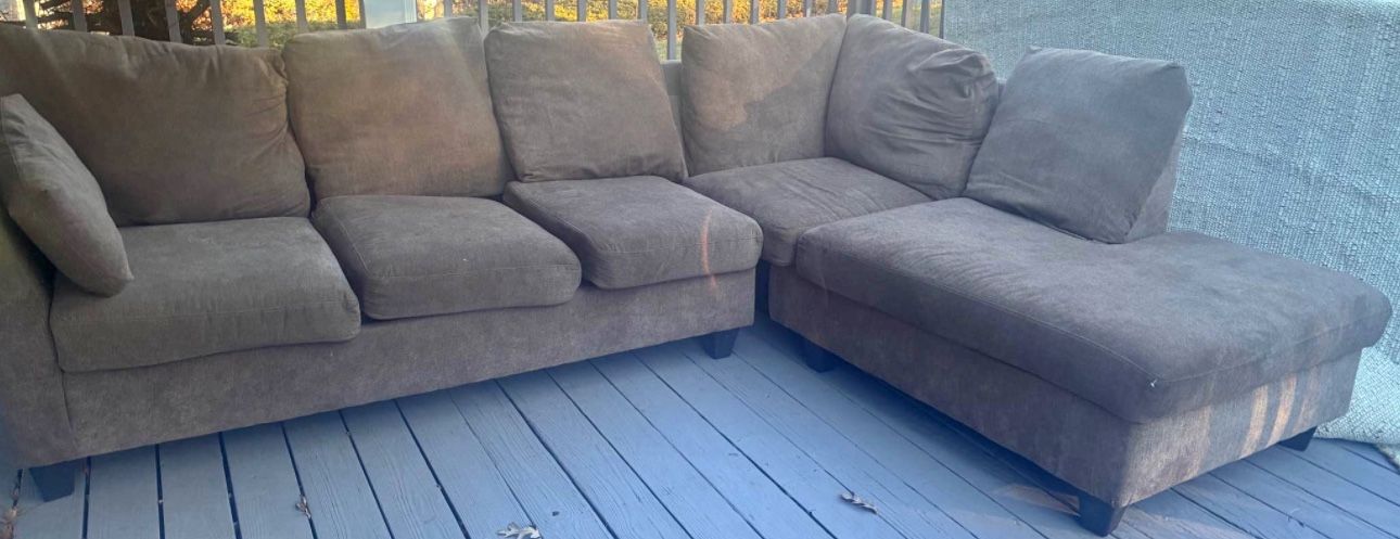 L Shaped Couch Tan Very Good Condition