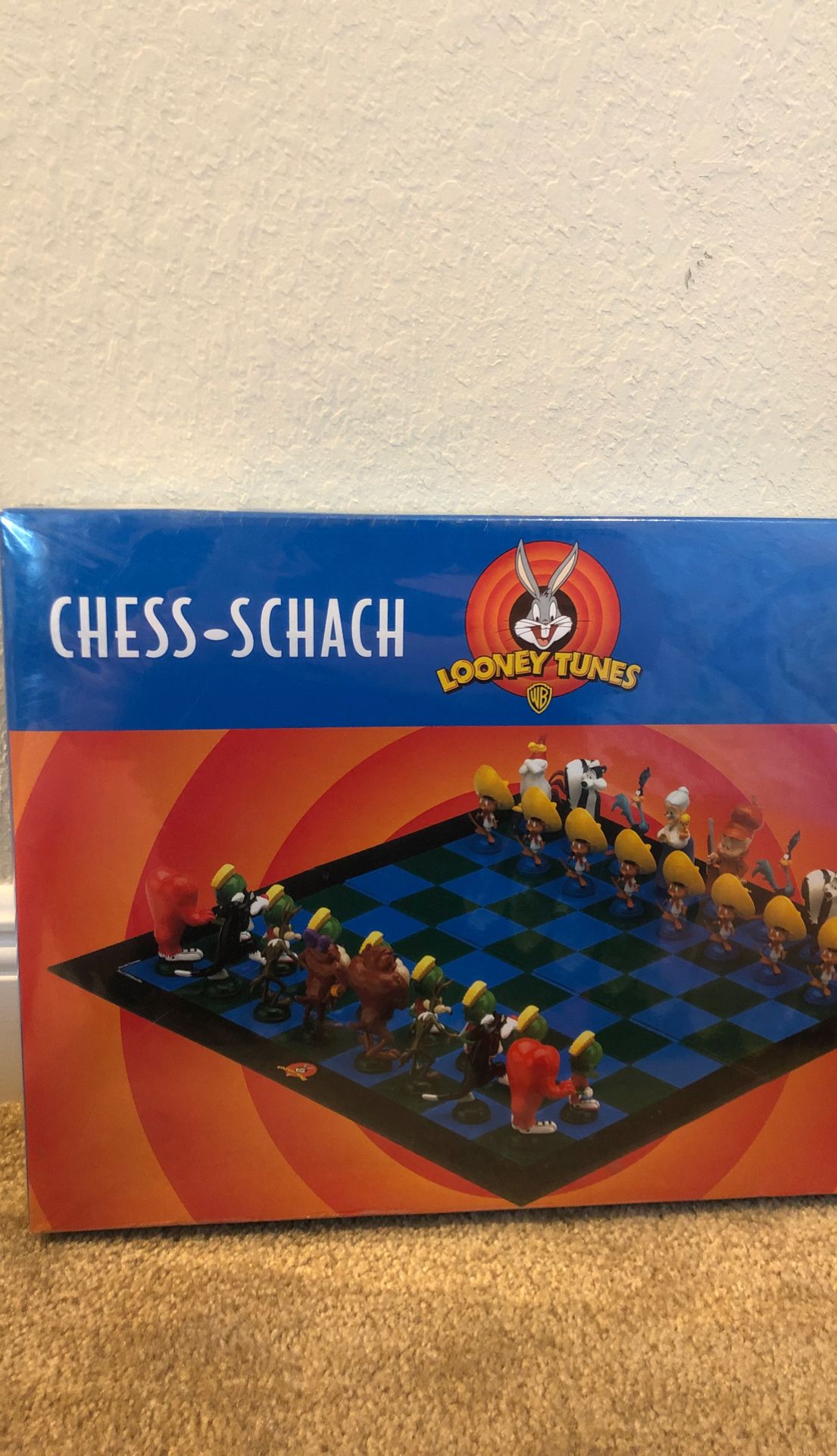 RARE 1999 LOONEY TUNES CHESS 3D FIGURES COYOTE TAZ SYLVESTER NEW !
