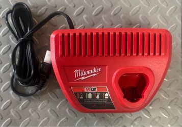 Milwaukee M12 Battery Charger