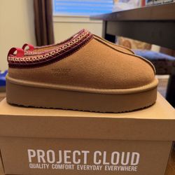 BRAND NEW Project Cloud Platform Slippers 