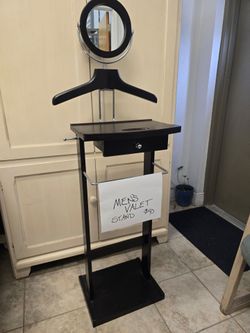 Men's Valet Stand Dressing room