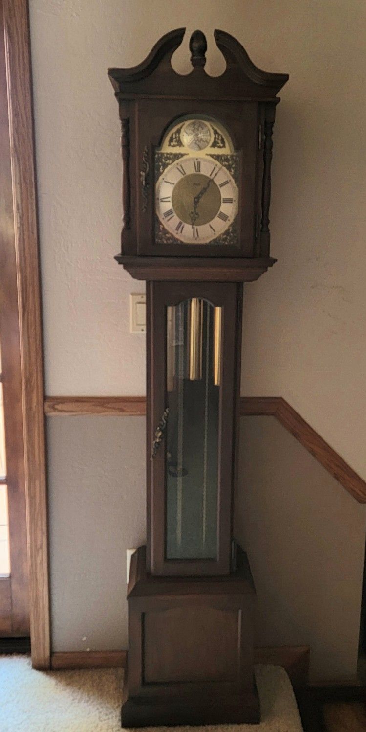 Emperor Clock Co. Grandfather Clock, Model 101