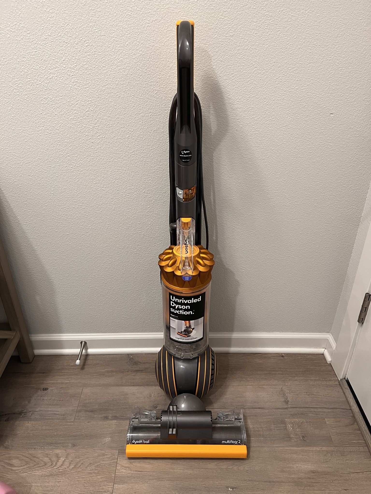 Dyson Vacuum 