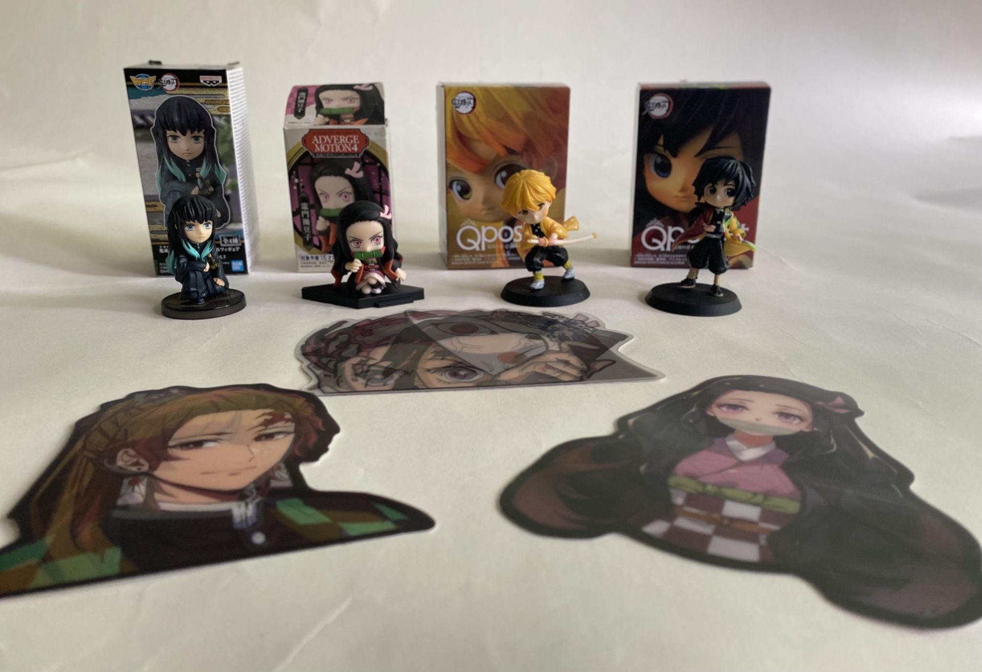 Demon Slayer Figurines & Lenticular Stickers