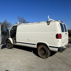 2001 Dodge Ram Van