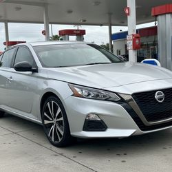2021 Nissan Altima 2.5 SR 