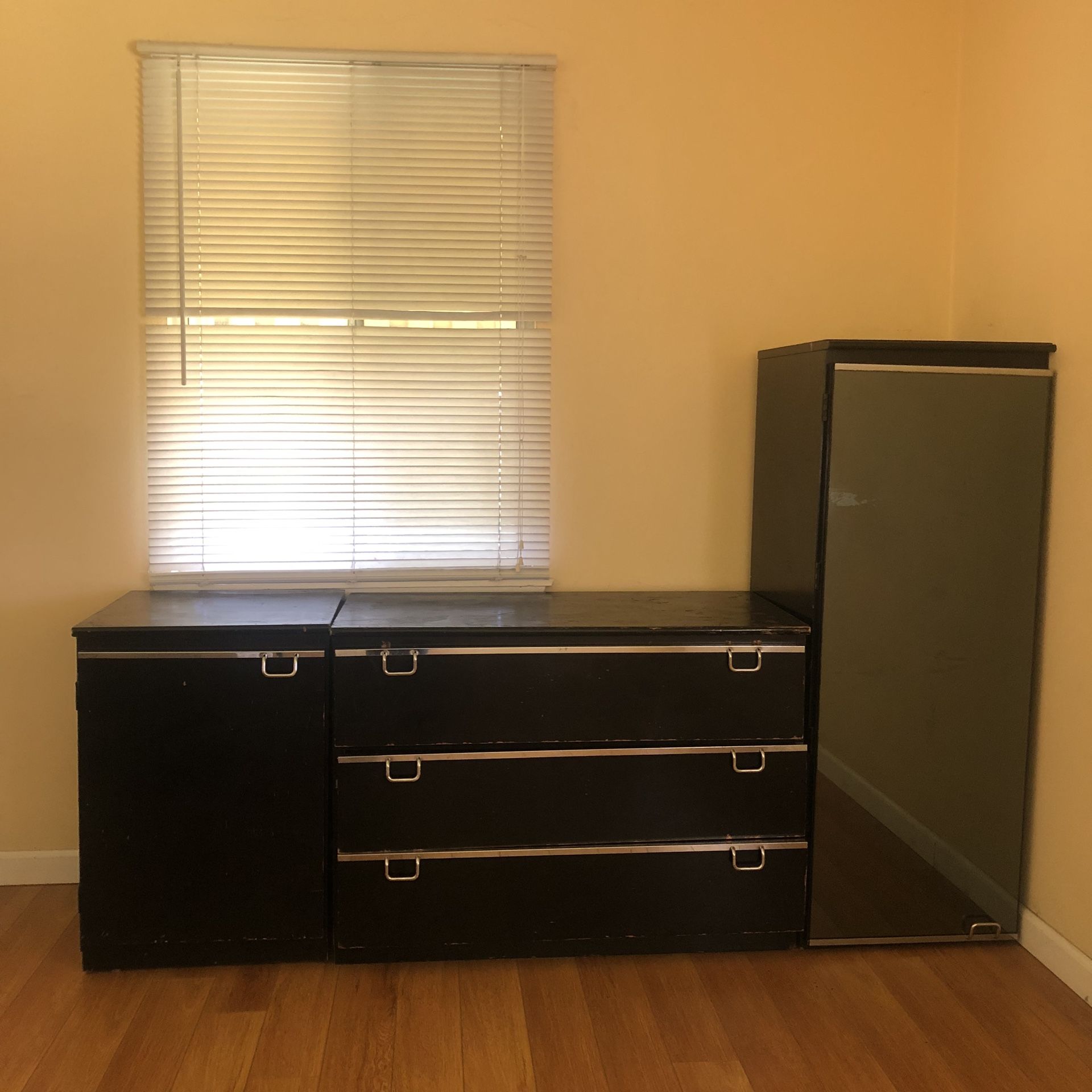 3 wooden cabinets $5 for each