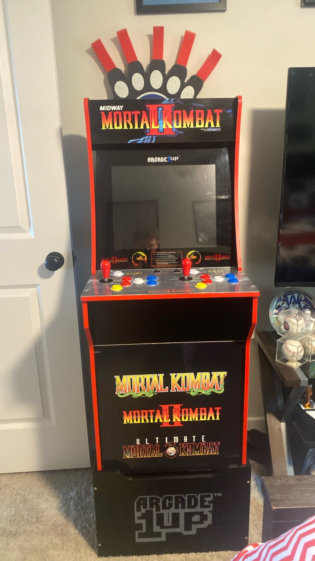 Mortal Kombat Arcade Machine
