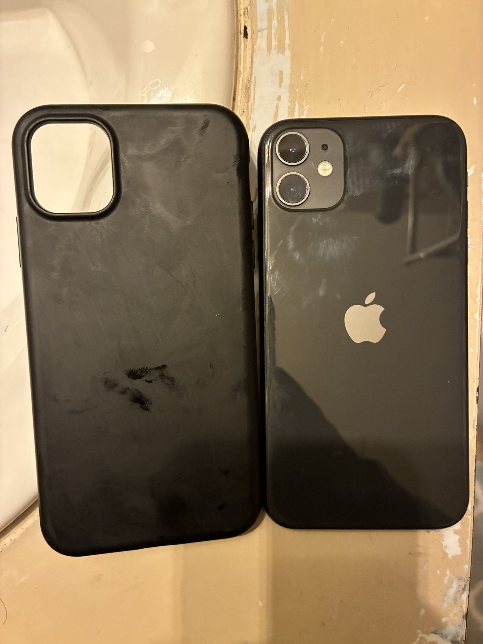  Apple IPhone 11 Unlocked  256gb