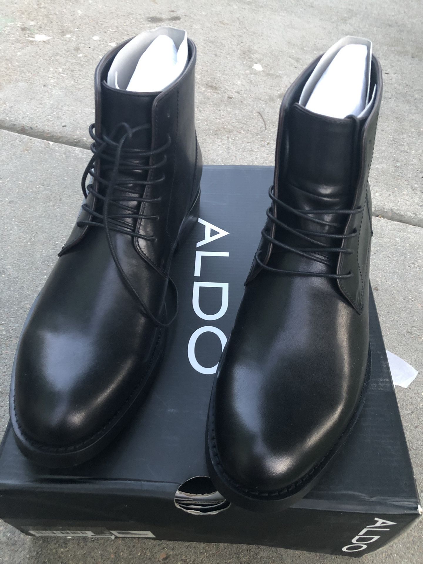 Aldo men's boots new in the box