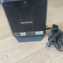 Netgear Nighthawk AC1900 WiFi Cable Modèle Router 