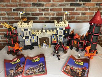 Trio Castles 3 Sets Fisher Price