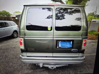 03 ford Econoline 350 v8 5.4 triton like new
